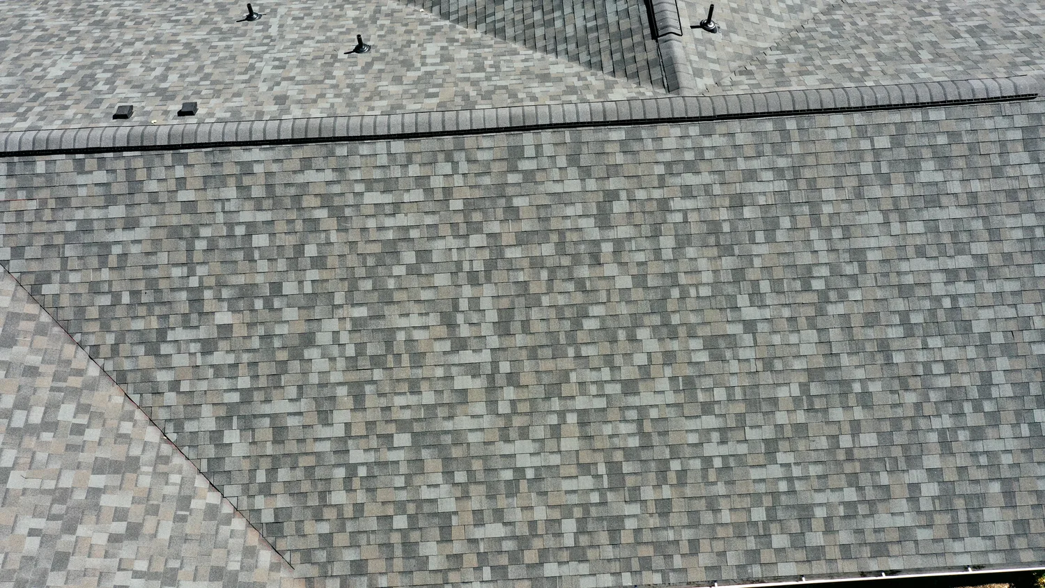 Residential roofing project in Hendersonville, Tennessee