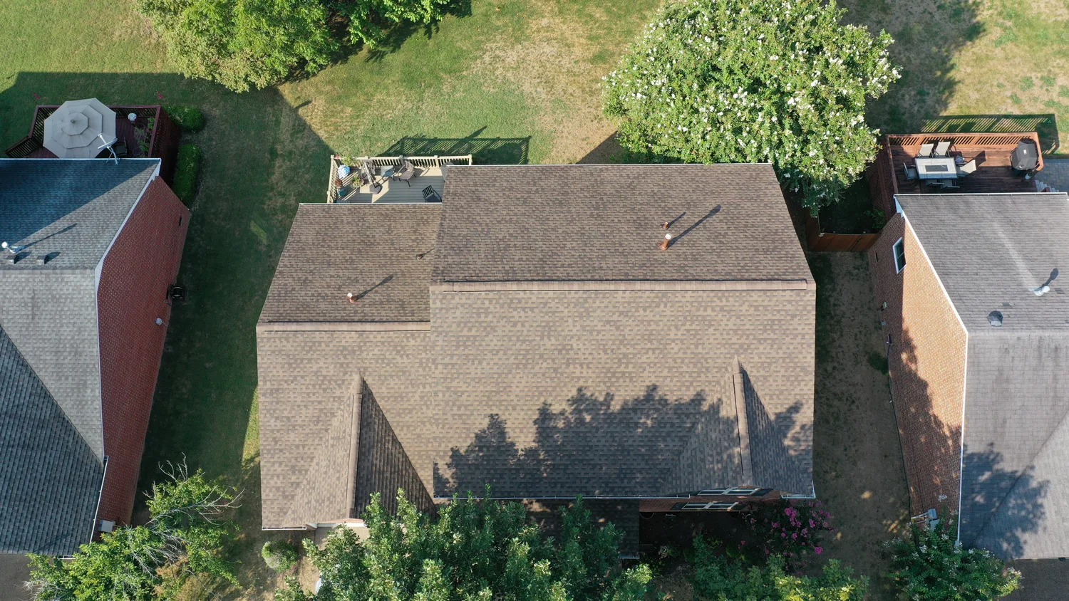 Residential roof in Hendersonville, Tennessee